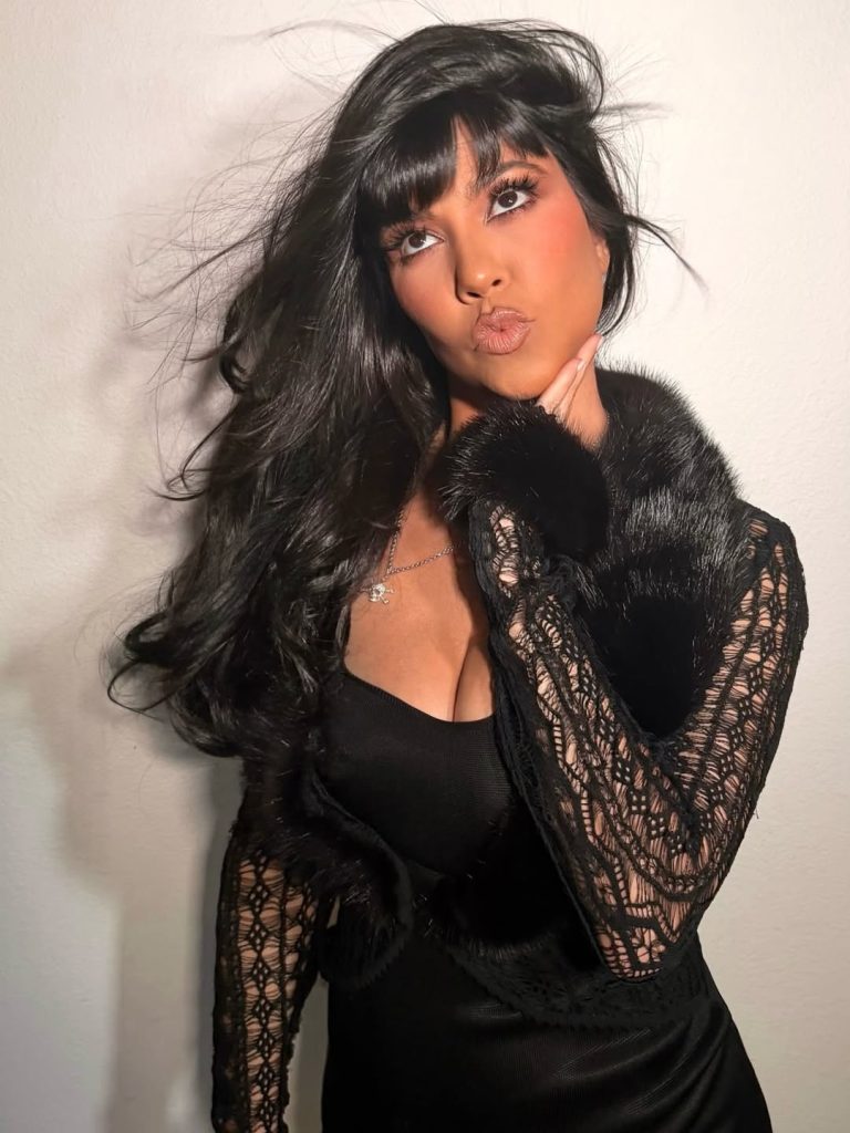 إطلالات المشاهير
                        كورتني كارداشيان تحتفل بعيد ميلادها: إطلالة أنيقة تجمع بين الأنوثة والجرأة
                        
                            22 نيسان 2026