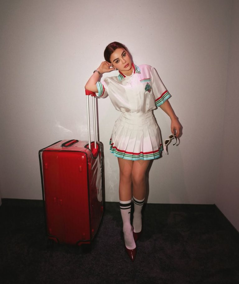 إطلالات النجوم
من نور الغندور إلى هيفاء وهبي: سحر الأسلوب الرياضي
10 نيسان 2026 إطلالات النجوم
من نور الغندور إلى هيفاء وهبي: سحر الأسلوب الرياضي
10 نيسان 2026