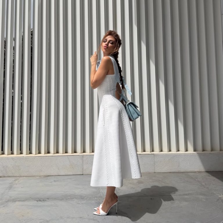 إطلالات النجوم
ميريام فارس تختار فستاناً أنيقاً وأكسسوارات بسيطة
06 نيسان 2026 إطلالات النجوم
ميريام فارس تختار فستاناً أنيقاً وأكسسوارات بسيطة
06 نيسان 2026