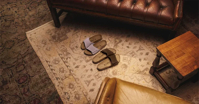 بيركنستوك تعيد تعريف الكلاسيكية: لوما وسولانا برؤية معاصرة بيركنستوك تعيد تعريف الكلاسيكية: لوما وسولانا برؤية معاصرة