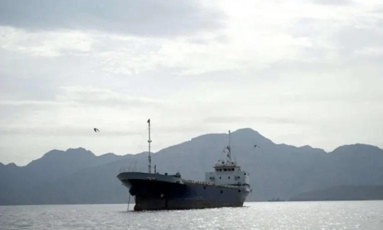 تعرض ناقلة نفط هندية تحمل مليوني برميل من النفط العراقي لإطلاق نار في هرمز » وكالة بغداد اليوم الاخبارية