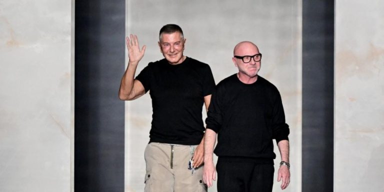 ستيفانو غابانا يتنحى عن رئاسة Dolce & Gabbana بعد رحلة نجاح استثنائية
