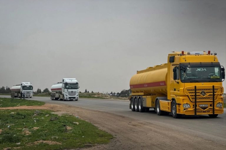 لتعزيز الإيرادات.. العراق يستأنف تصدير النفط الأسود عبر سوريا بـ"خطة تصاعدية" » وكالة بغداد اليوم الاخبارية