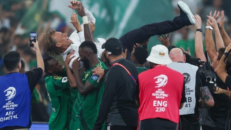 مدرب المنتخب السعودي لكرة القدم هيرفي رونار يعلن أنه أُعفي من مهامه