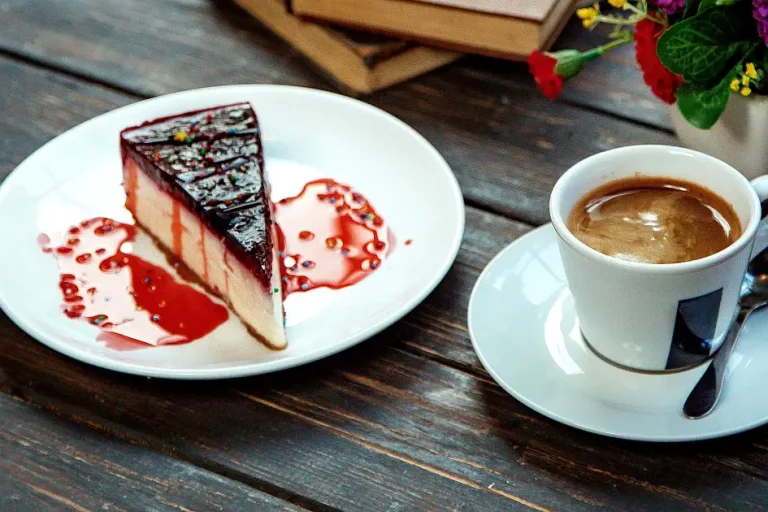 يتيح لك مفهوم "الدفع مقدمًا" الجديد لتناول الطعام في دبي شراء وجبات الطعام للغرباء