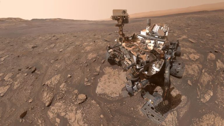 يكشف Curiosity Mars rover عن جزيئات عضوية تم اكتشافها حديثًا