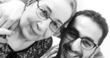 5 صور جمعت أحمد حلمى بوالدته أظهرت علاقة الحب القوية بينهما 5 صور جمعت أحمد حلمى بوالدته أظهرت علاقة الحب القوية بينهما