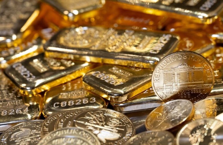 الذهب يتعافى جزئيا من خسائره وسط ضغوط التضخم وارتفاع الدولار » وكالة بغداد اليوم الاخبارية