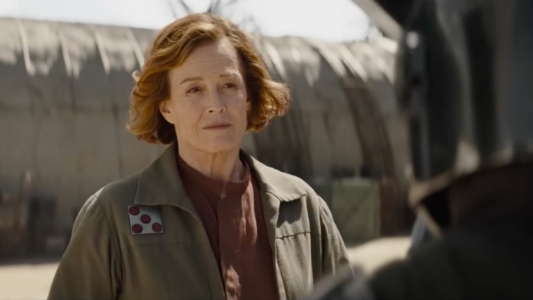 فيلم الإمبراطورية بودكاست قدم. سيجورني ويفر فيلم الإمبراطورية بودكاست قدم. سيجورني ويفر