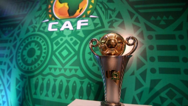 كأس الاتحاد الأفريقي: اتحاد العاصمة بطلا للمرة الثانية بعد فوزه على الزمالك بركلات الترجيح كأس الاتحاد الأفريقي: اتحاد العاصمة بطلا للمرة الثانية بعد فوزه على الزمالك بركلات الترجيح