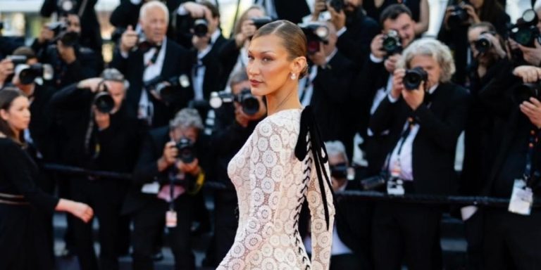 نجمات الموضة وصانعات السينما في كان 2026.. حضور لافت وأناقة ساحرة تتصدرها بيلا حديد نجمات الموضة وصانعات السينما في كان 2026..حضور لافت وأناقة ساحرة تتصدرها بيلا حديد