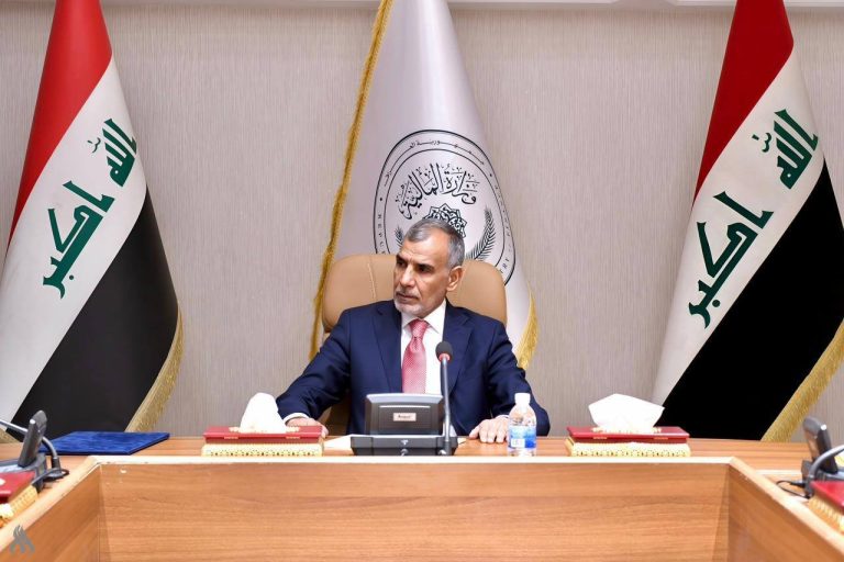 وزير المالية يوجه دائرة المحاسبة بالدوام يومي الجمعة والسبت لإنجاز إجراءات رواتب الموظفين والمتقاعدين