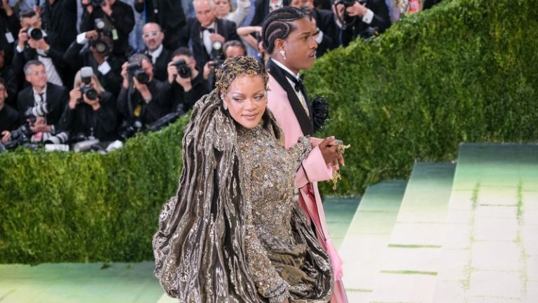 Met Gala 2026: أجمل إطلالات السجادة الحمراء Met Gala 2026: أجمل إطلالات السجادة الحمراء