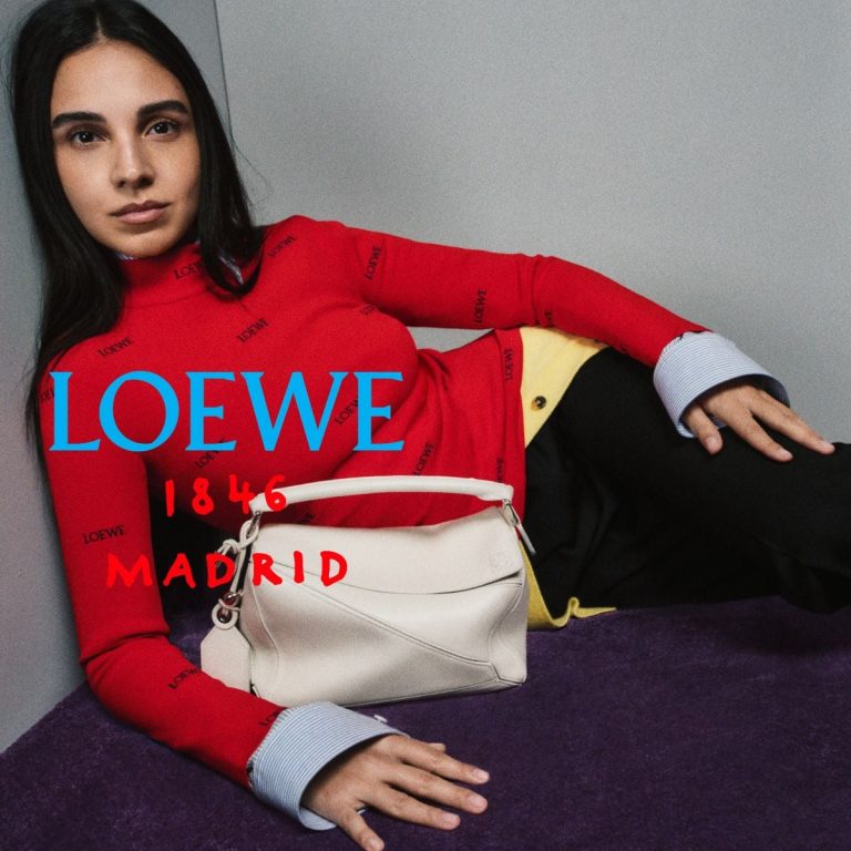 أكسسوارات
                        حملة LOEWE الجديدة تحتفي بتميّزها في عالم التصاميم الجلدية والإبداعات الحرفية
                        
                            01 حزيران 2026