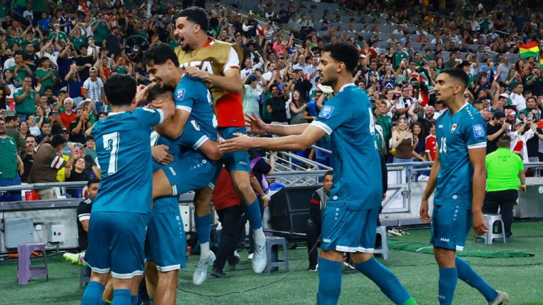 العراق يفرض التعادل 1-1 على إسبانيا بطلة أوروبا في مباراة ودية قبل كأس العالم العراق يفرض التعادل 1-1 على إسبانيا بطلة أوروبا في مباراة ودية قبل كأس العالم