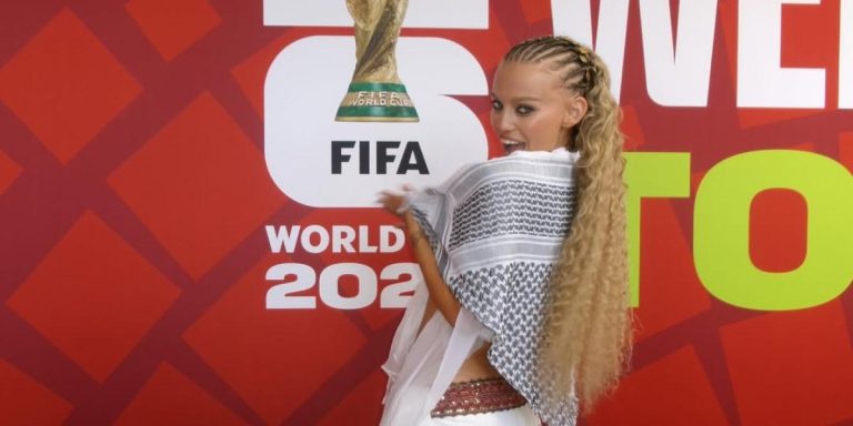 مع تألقها في كأس العالم 2026.. اكتشفوا معنا أسلوب إليانا الذي يجمع بين الحداثة واللمسة الشرقية بروح الشباب مع تألقها في كأس العالم 2026.. اكتشفوا معنا أسلوب إليانا الذي يجمع بين الحداثة واللمسة الشرقية بروح الشباب